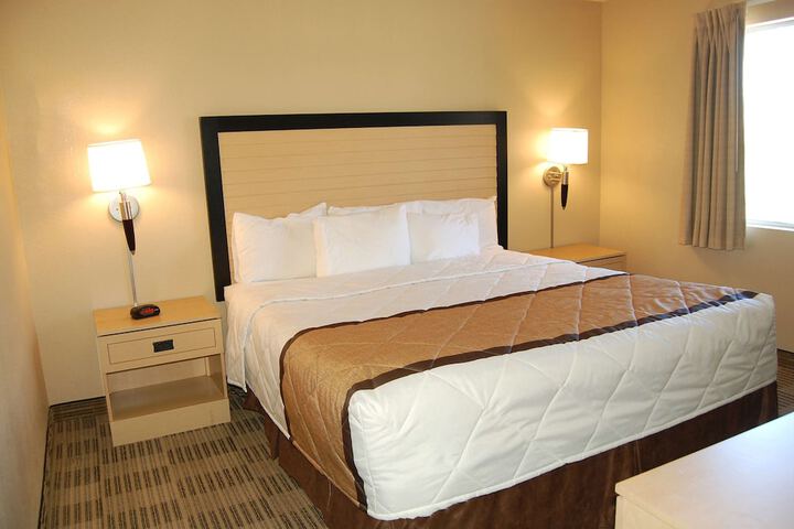 Room 12 of 43