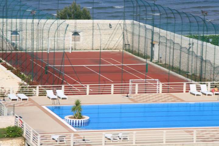 Pool Hotel