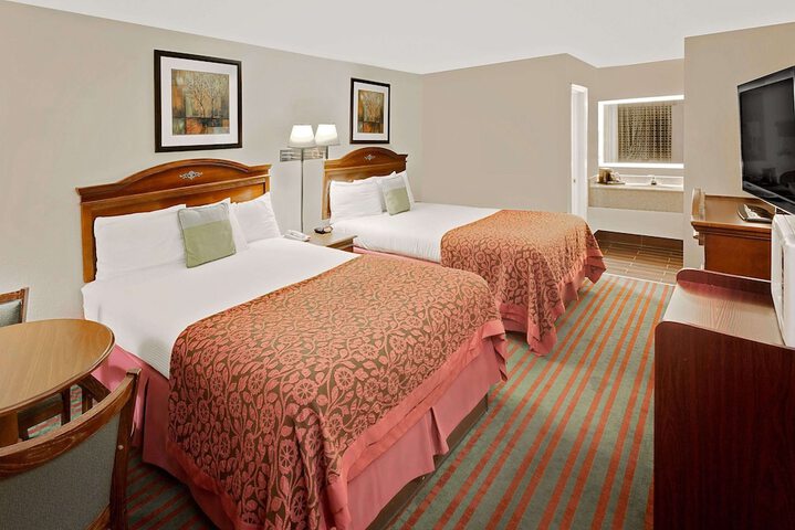 Room 3 of 31