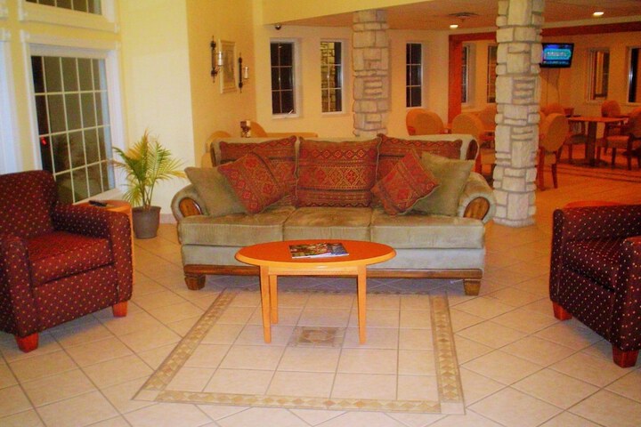 Hotel Interior 4 of 29