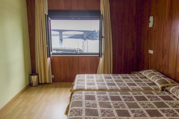Room 15 of 41