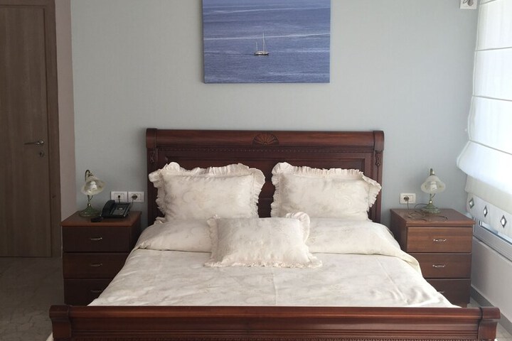 Room 28 of 177