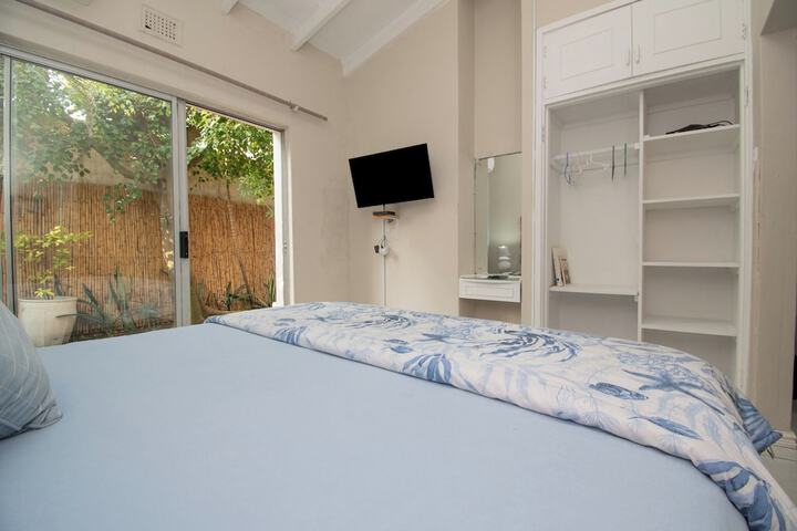 Room 42 of 98