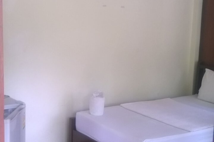 Room 7 of 49