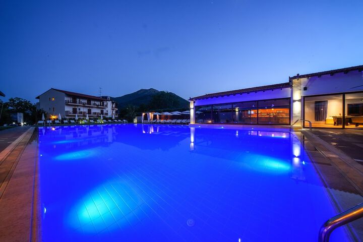 Pool 73 of 117