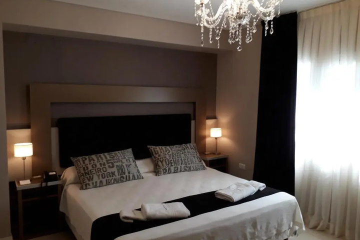 Room 5 of 21