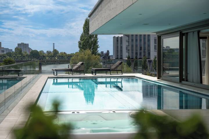 Pool 31 of 47
