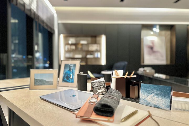 Room 9 of 60