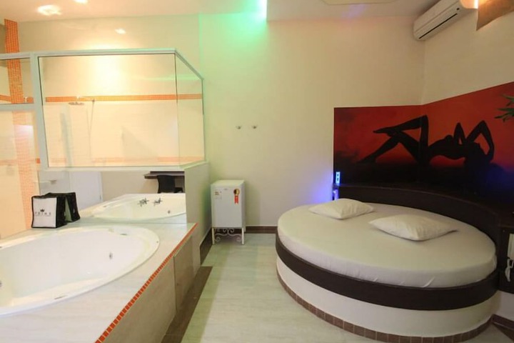 Room 8 of 29
