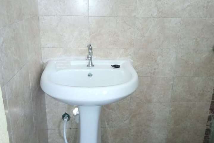 Room 7 of 19