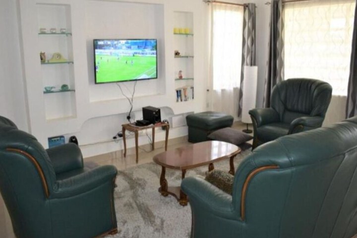 Room 9 of 19