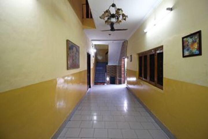 Ballroom/Hall 13 of 20