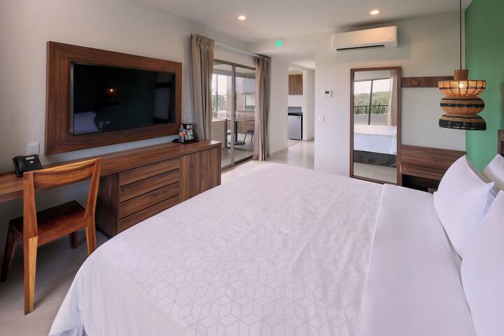 Room 2 of 34