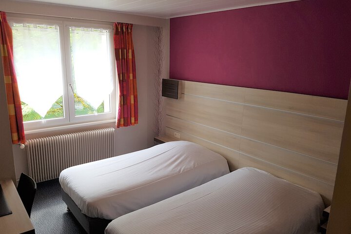 Room 34 of 91