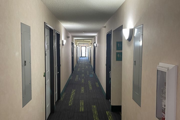 Ballroom/Hall 97 of 110