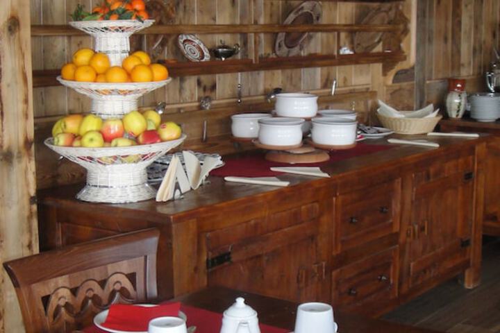 Breakfast/Coffee Service 10 of 23