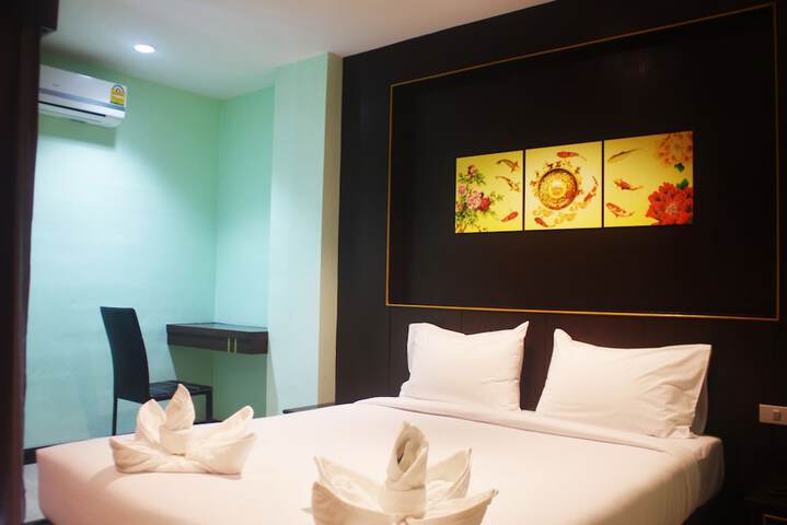 Room 19 of 36