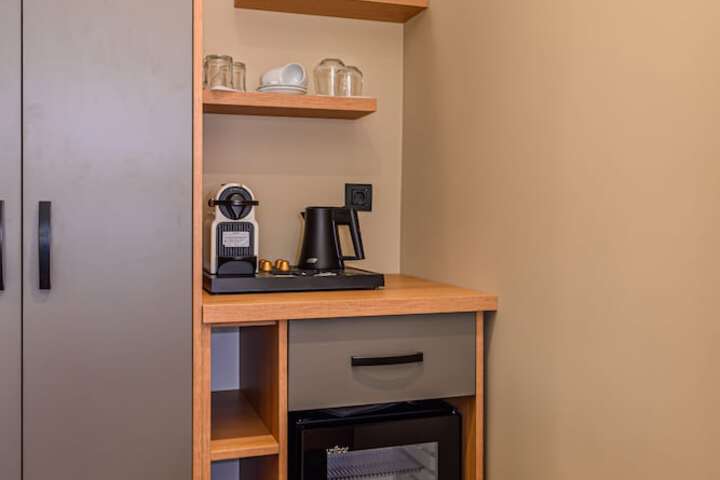Room 52 of 65