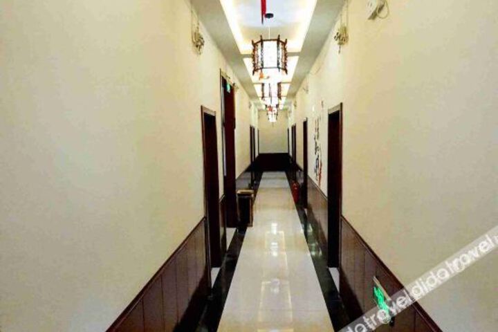 Hotel Interior 4 of 15