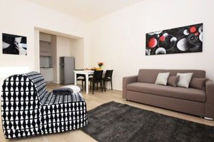 Balcony Apt 10min From Historic Center