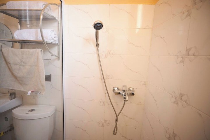 Room 16 of 21