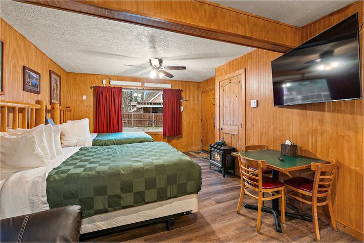Room 38 of 153