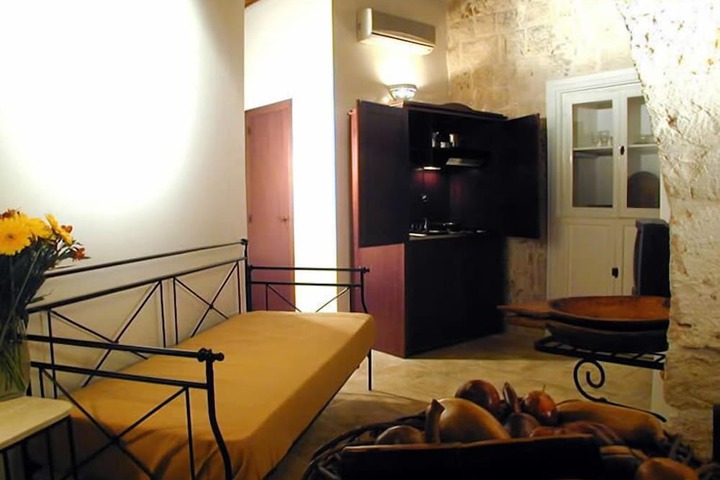 Room 16 of 75