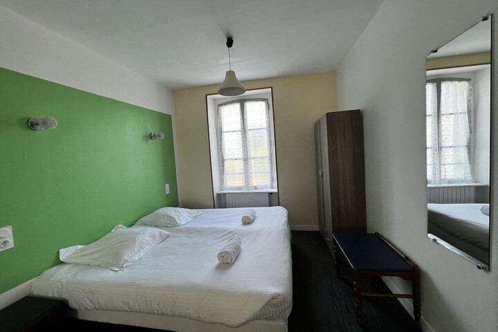 Room 17 of 57