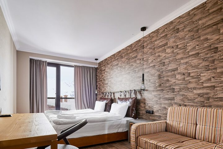 Room 20 of 92