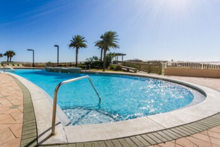 Pool 28 of 55