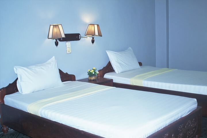 Room 4 of 45