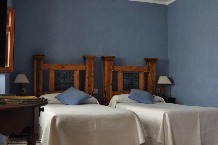 Room 8 of 30