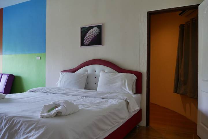 Room 30 of 63