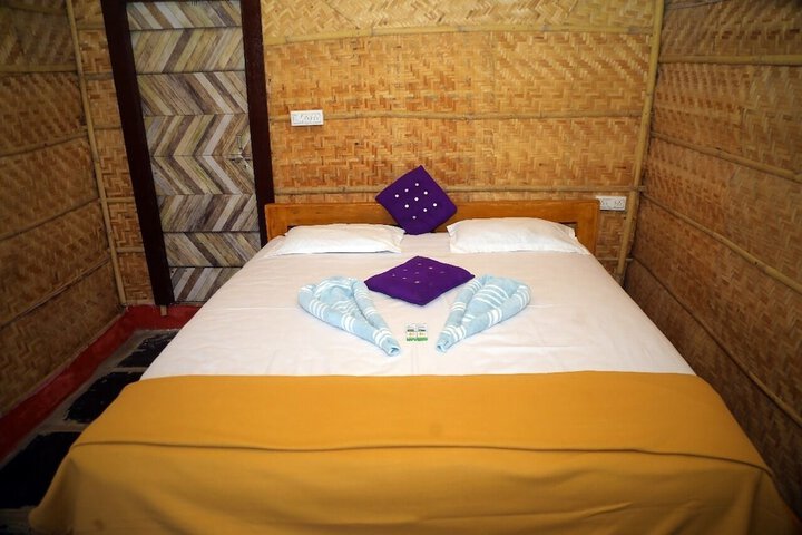 Room 1 of 16
