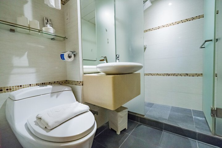 Clean Restrooms