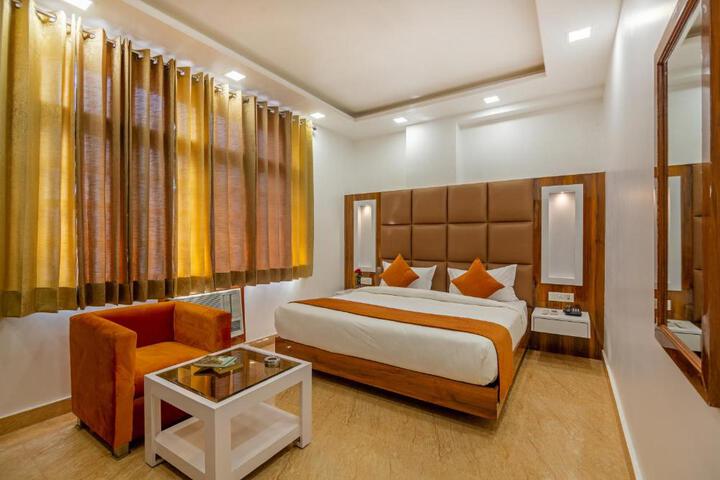 Hotel Rahul Palace by Golden Tree at Karol Bagh