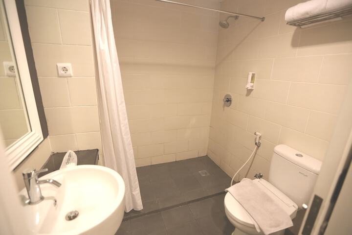Clean Restrooms