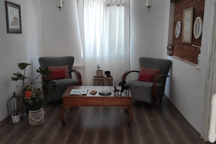 Room 19 of 37