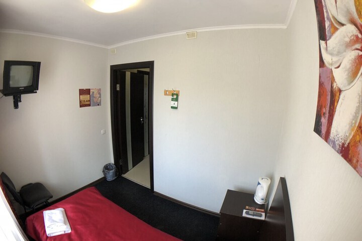 Room 6 of 56