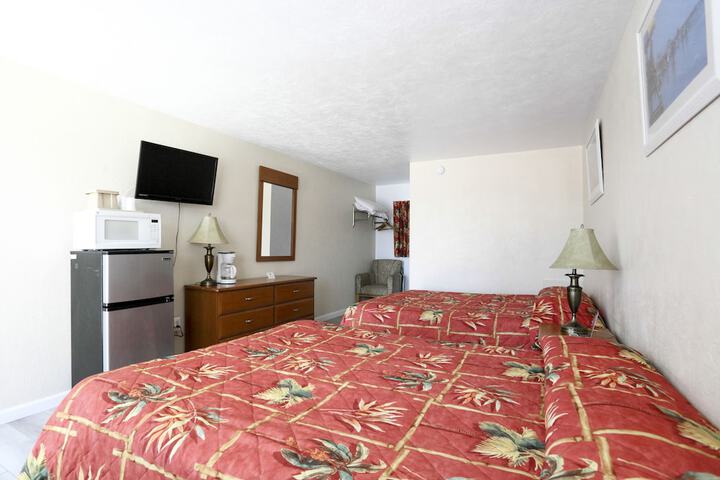 Room 17 of 38