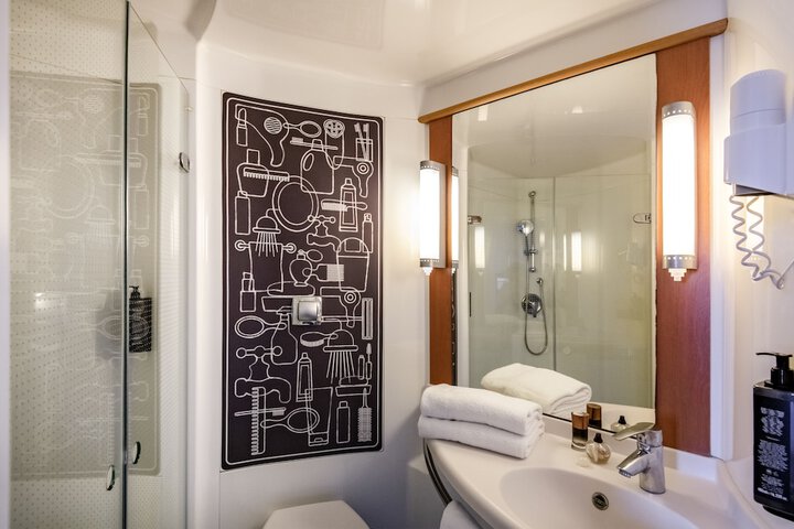 Clean Restrooms