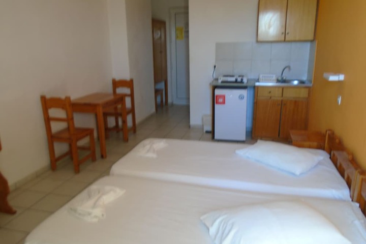 Room 12 of 70