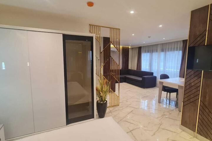 Room 21 of 85