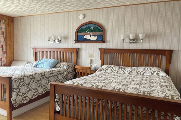 Room 5 of 13