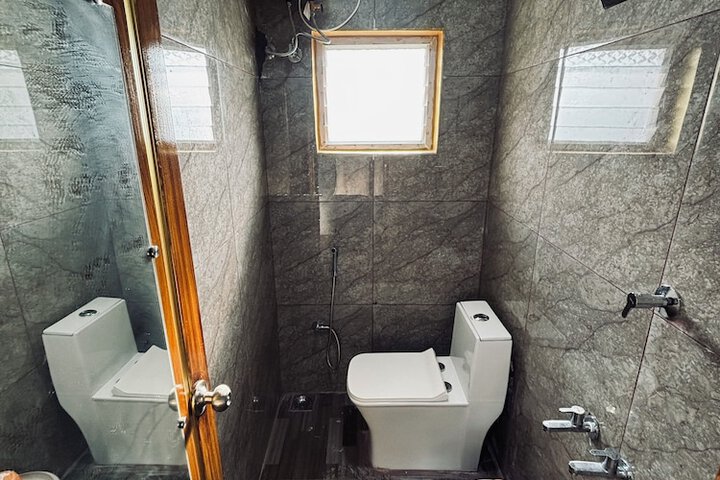 Room 22 of 27