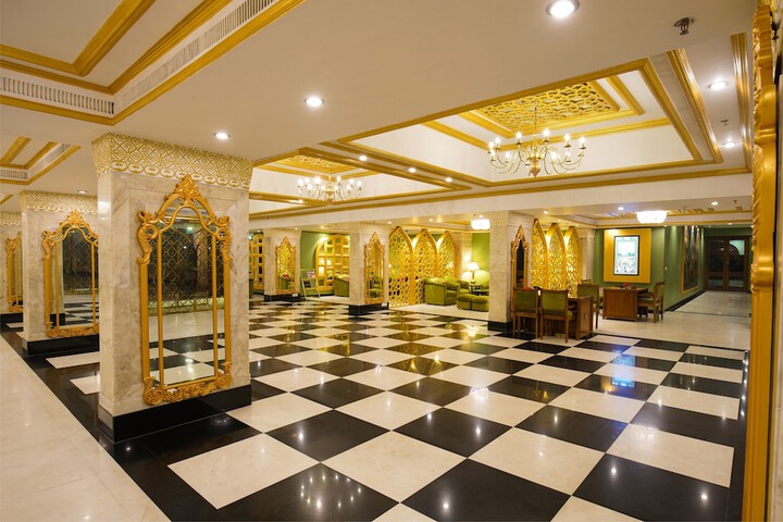 Guest Lobby