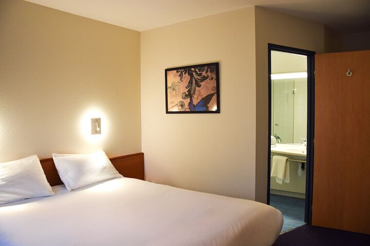 Room 21 of 60