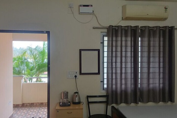 Room 8 of 22