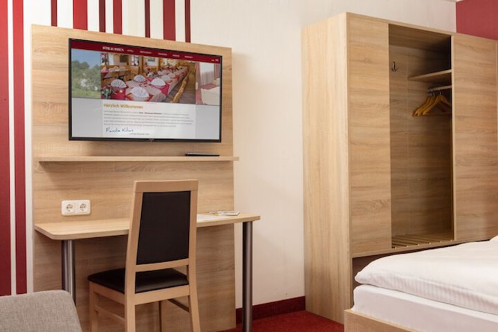 Room 14 of 67