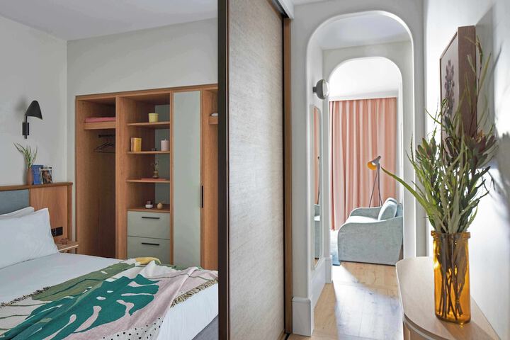 Room 26 of 68